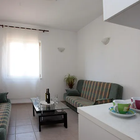 Yacht Beach Apartments Kastela Room photo