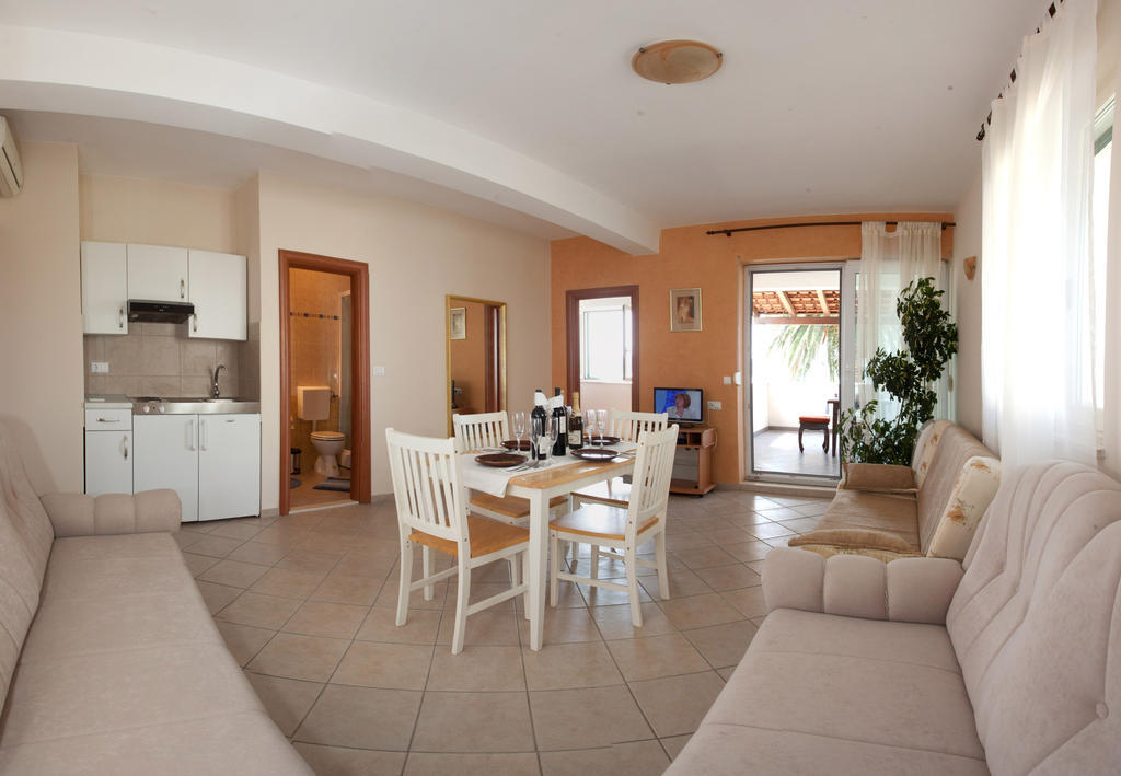 Apartment Yacht Kastela